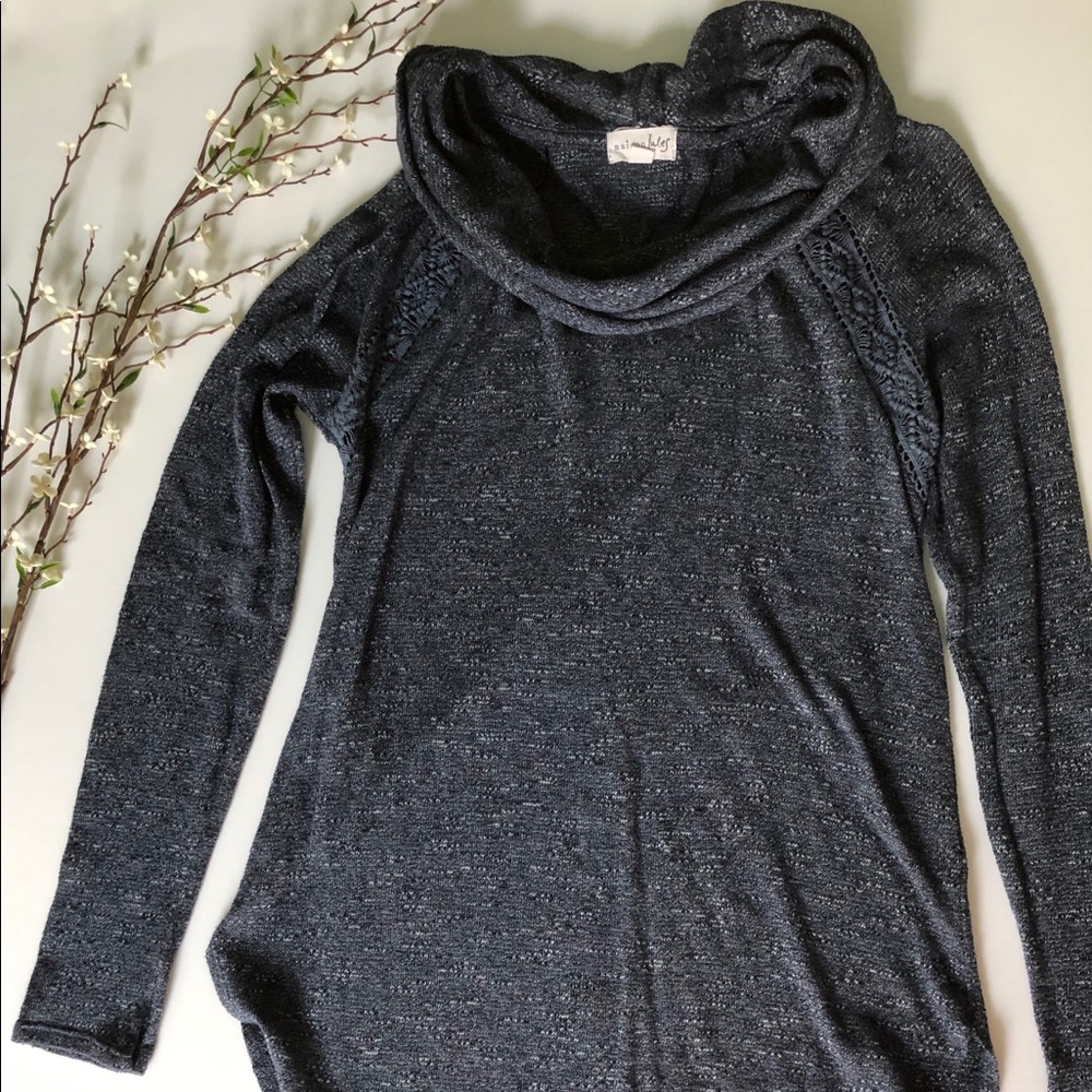 Light weight sweater/ blouse.